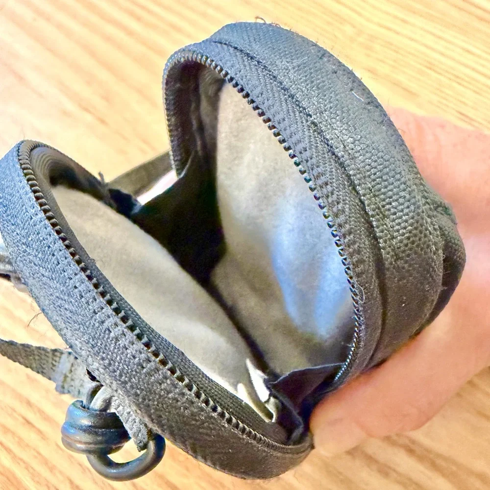LowePro 4x3 Blue and Black Cross Body Compact Camera Bag